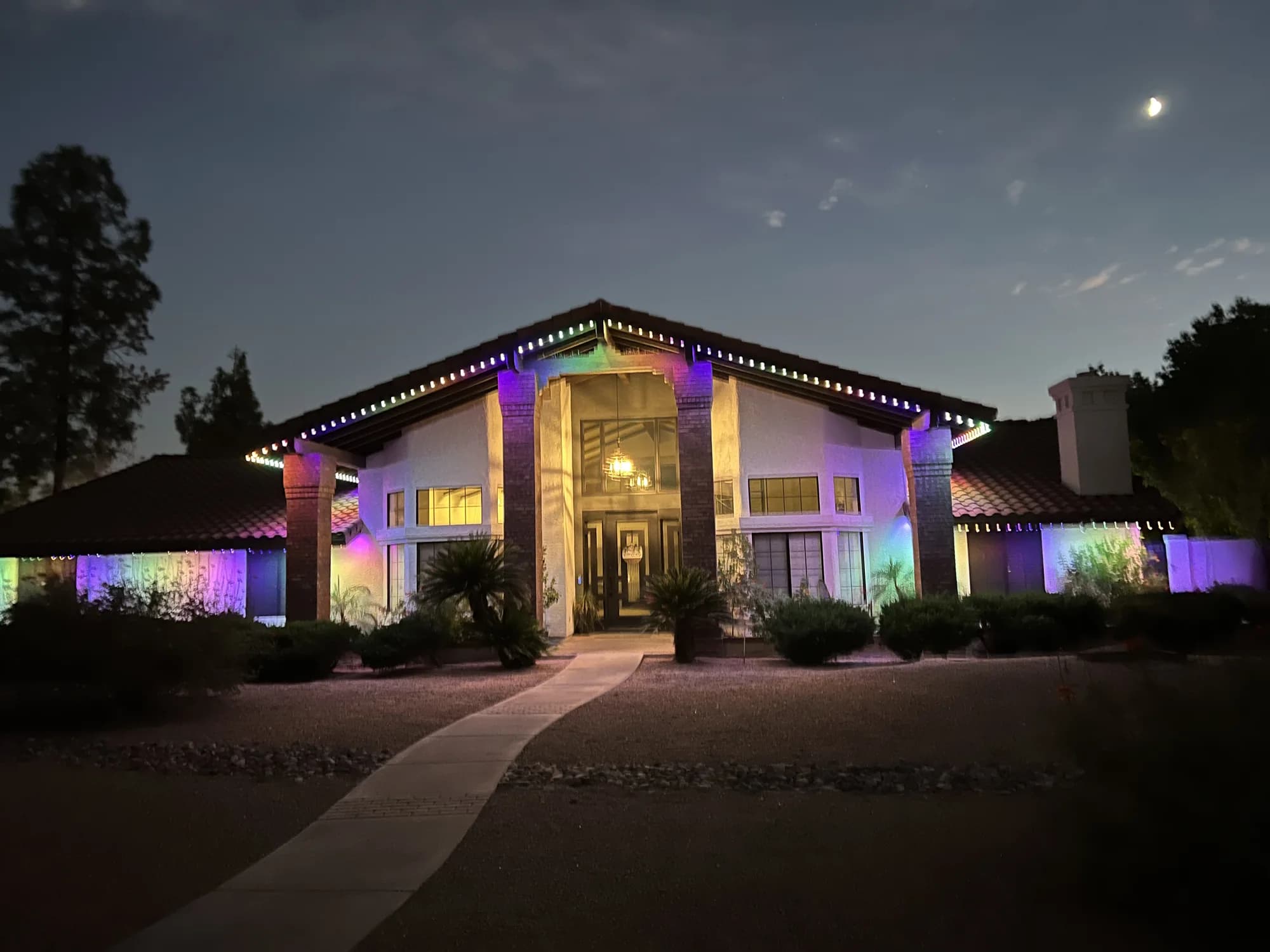 Arizona home with TruLight accent lighting